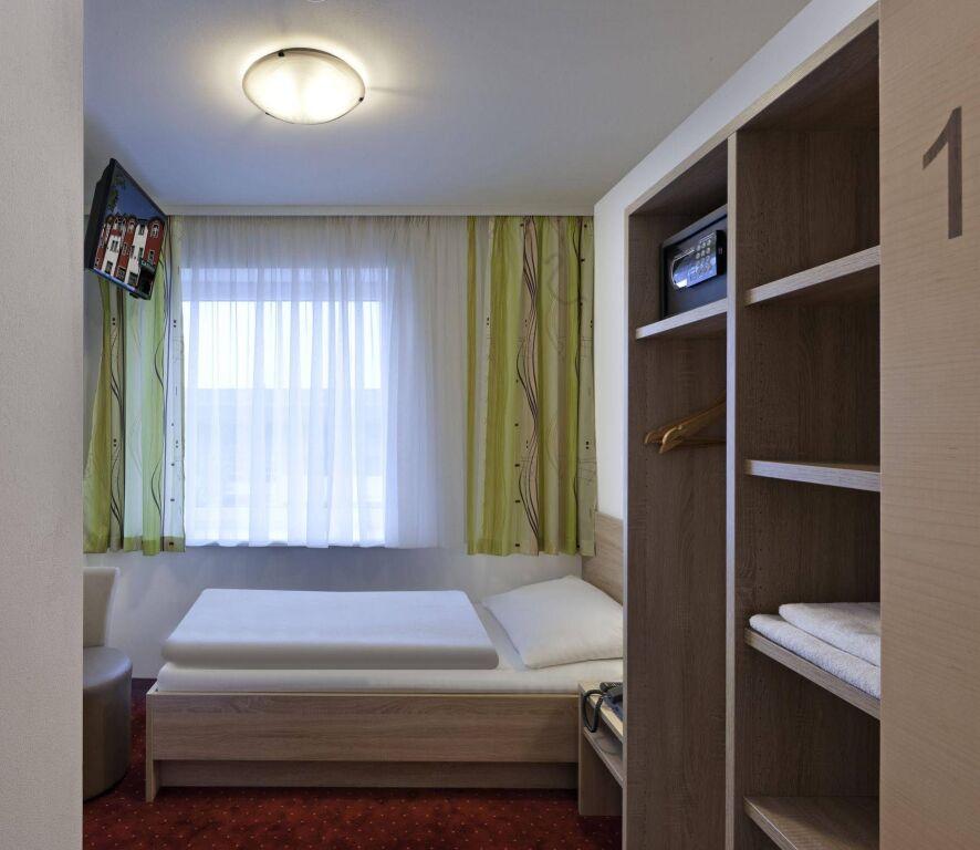 hotel image 9