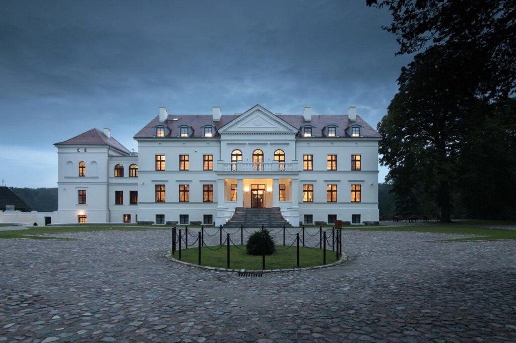 hotel image 8