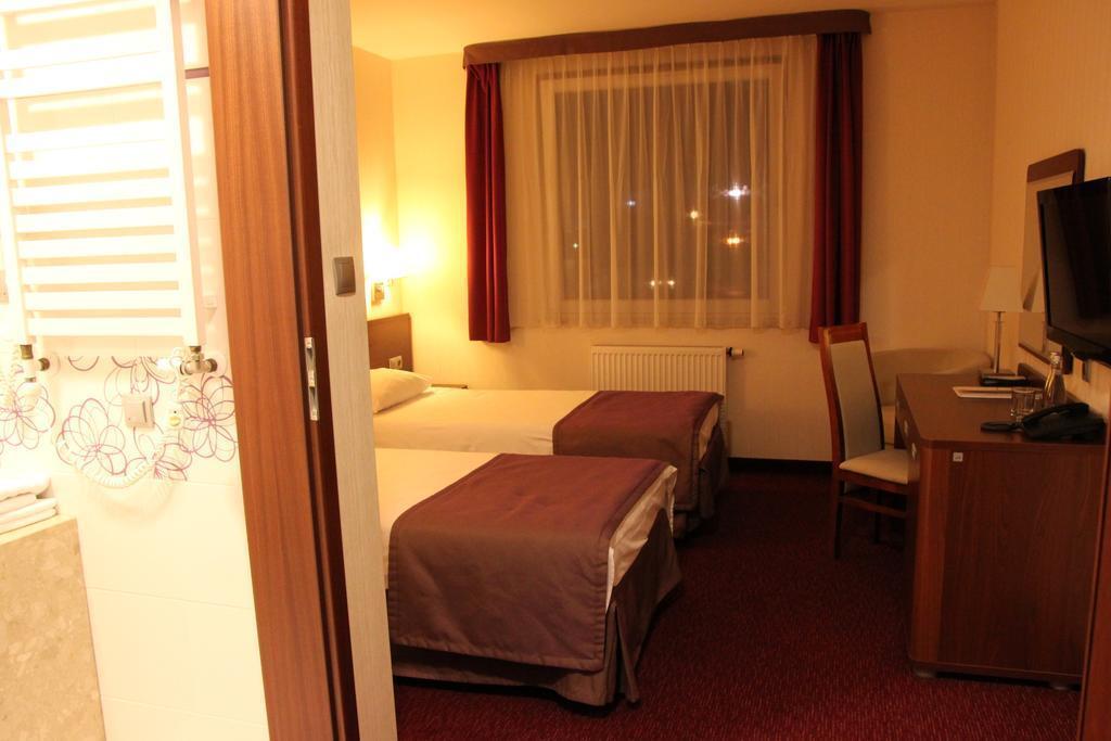hotel image 13