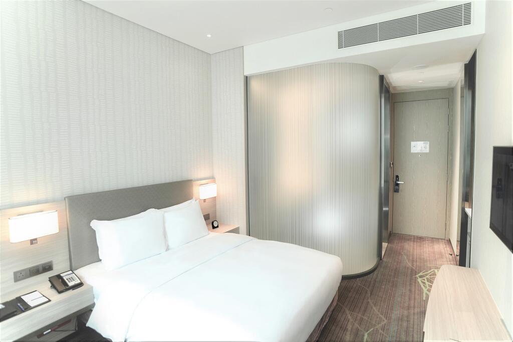 hotel image 16