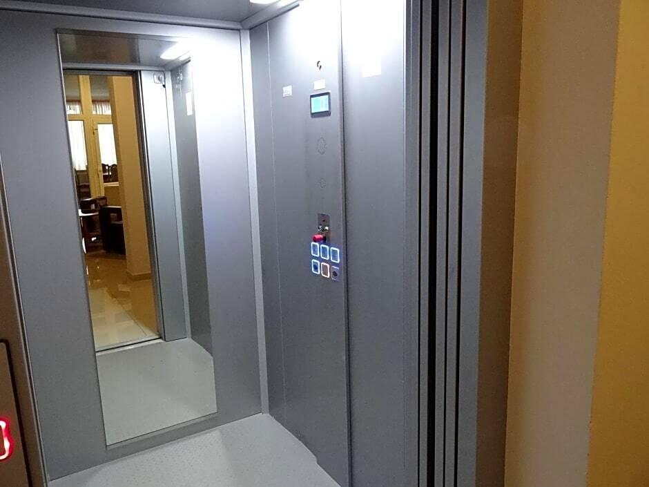 hotel image 9
