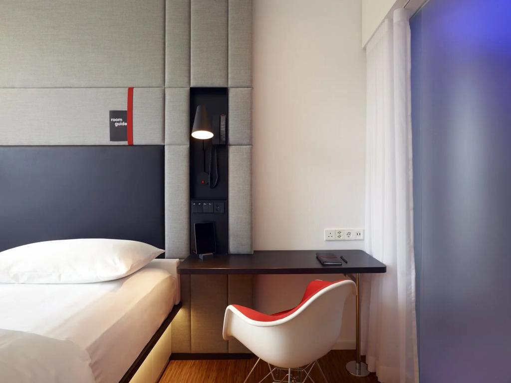 hotel image 10
