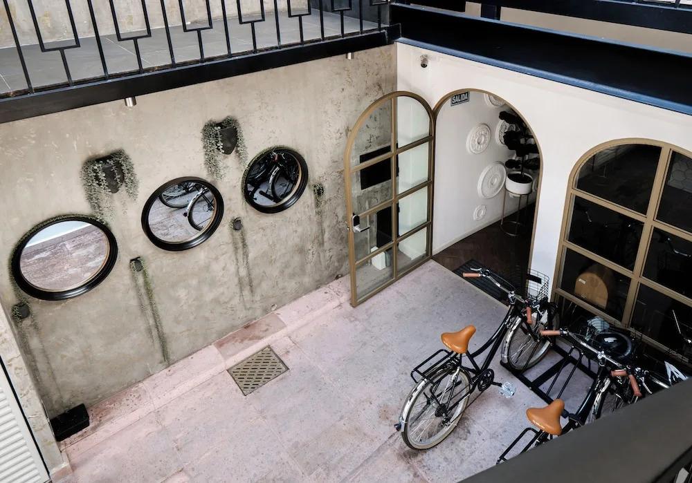 hotel image 10