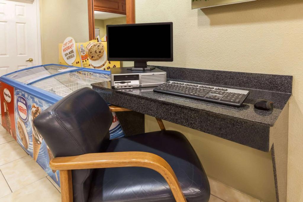 hotel image 13
