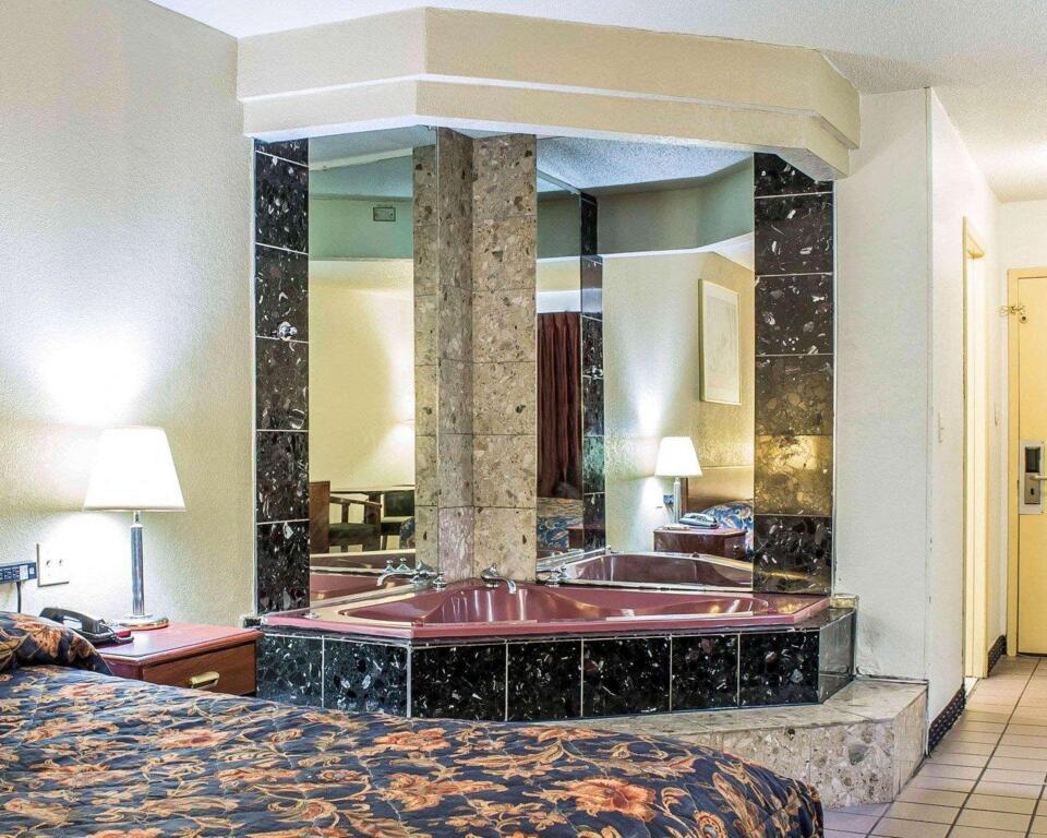 hotel image 10