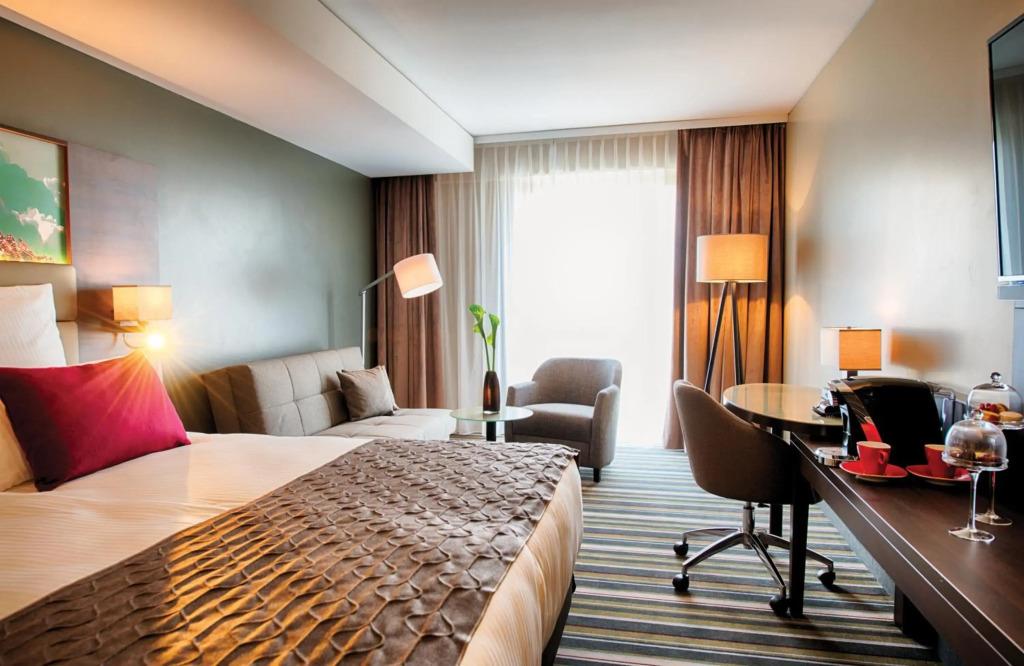 hotel image 12