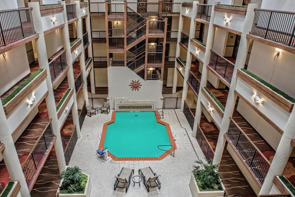 hotel image 13