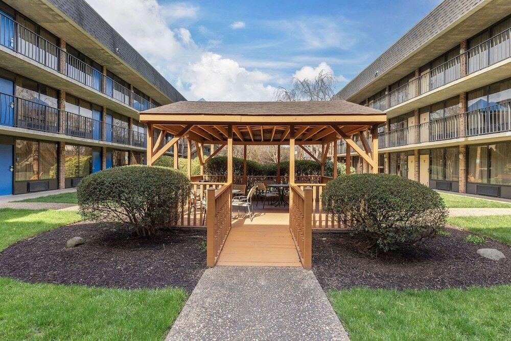 hotel image 9