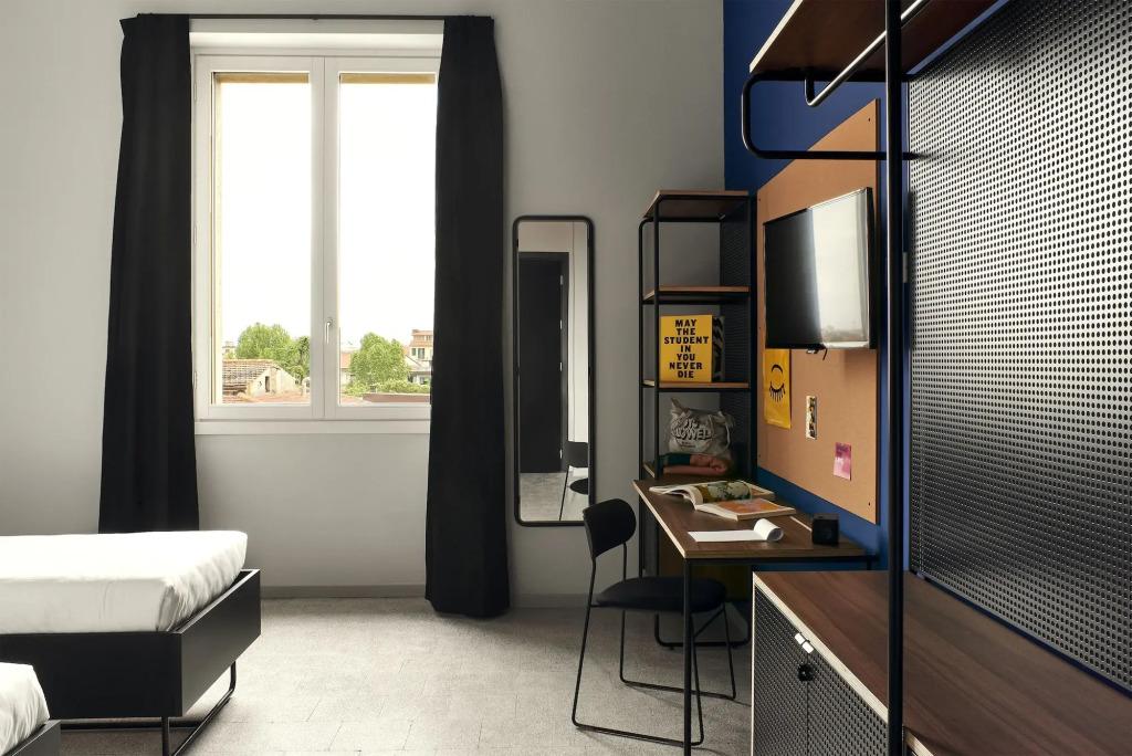 hotel image 12