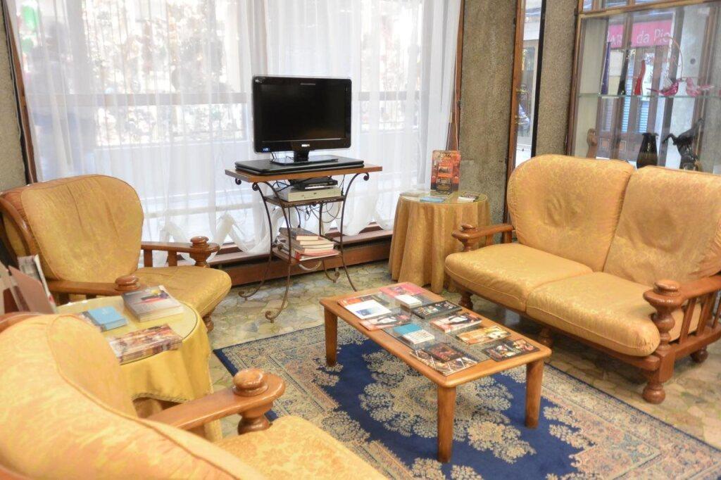 hotel image 8