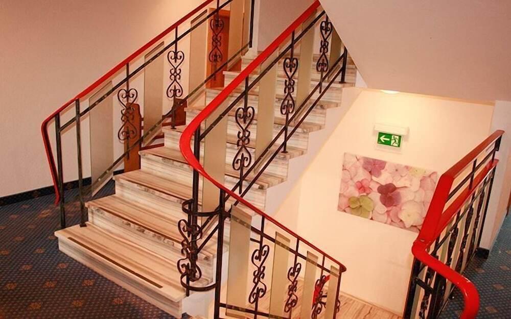 hotel image 16