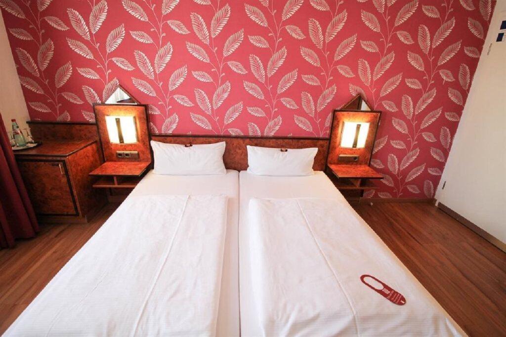 hotel image 12