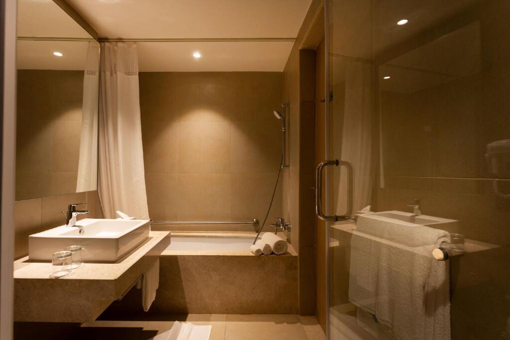 hotel image 13