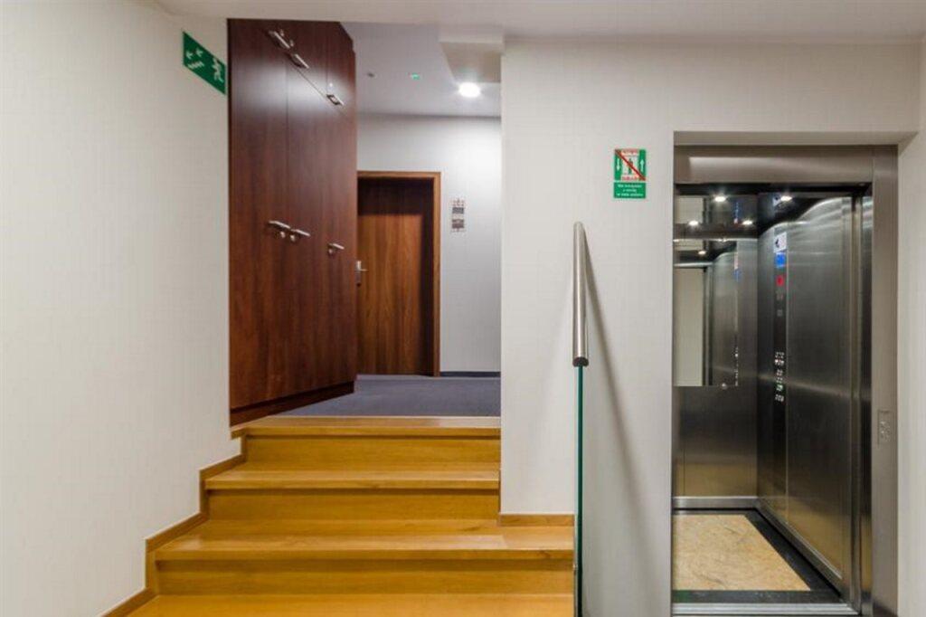 hotel image 10