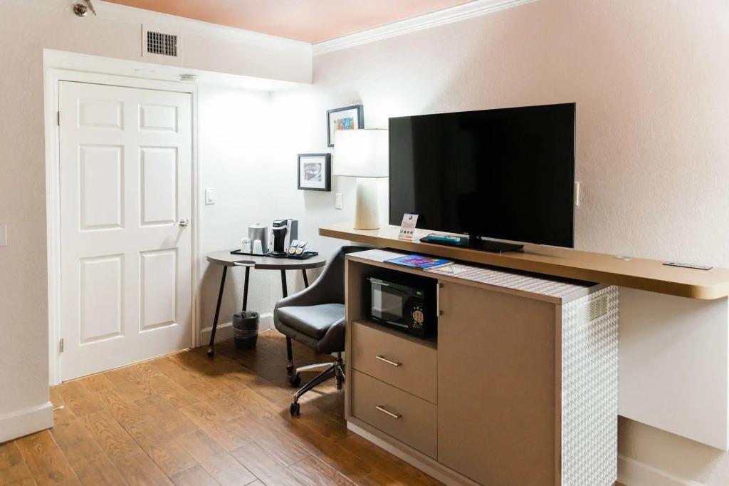 hotel image 8