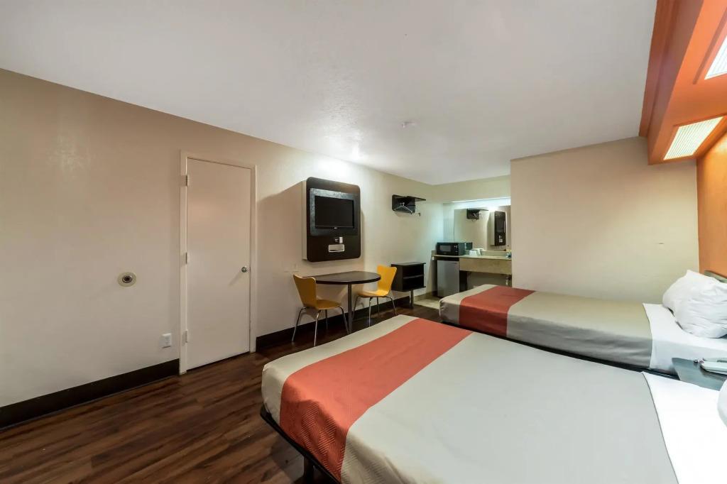 hotel image 11
