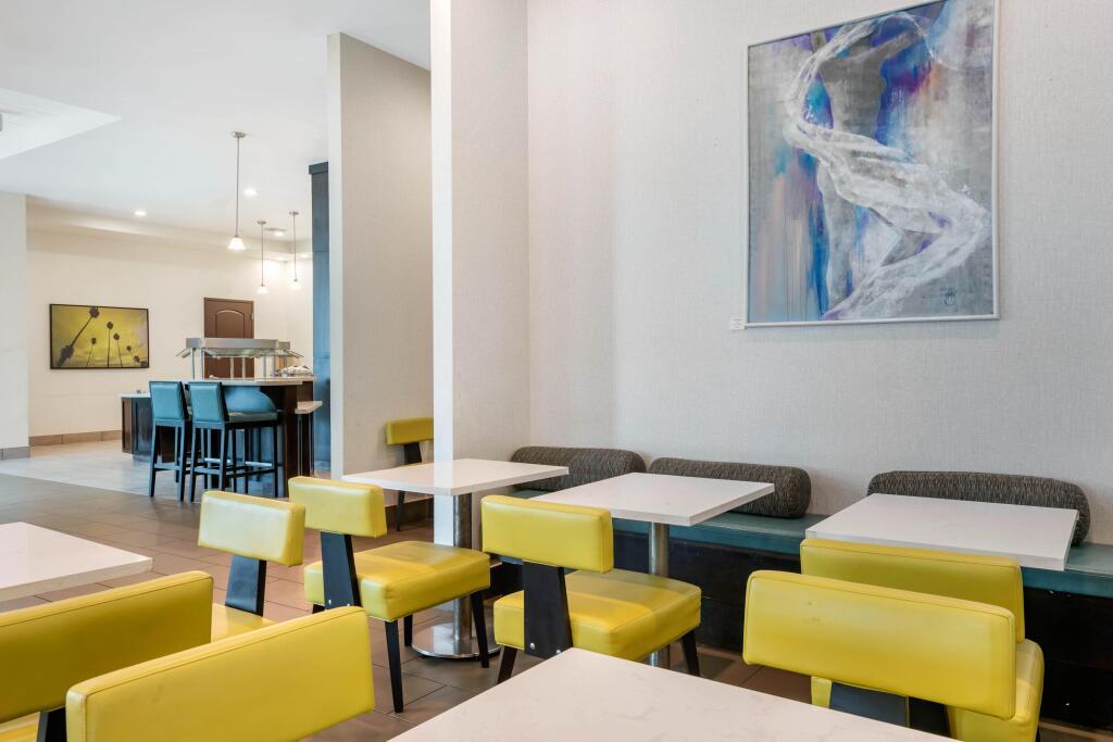 hotel image 32