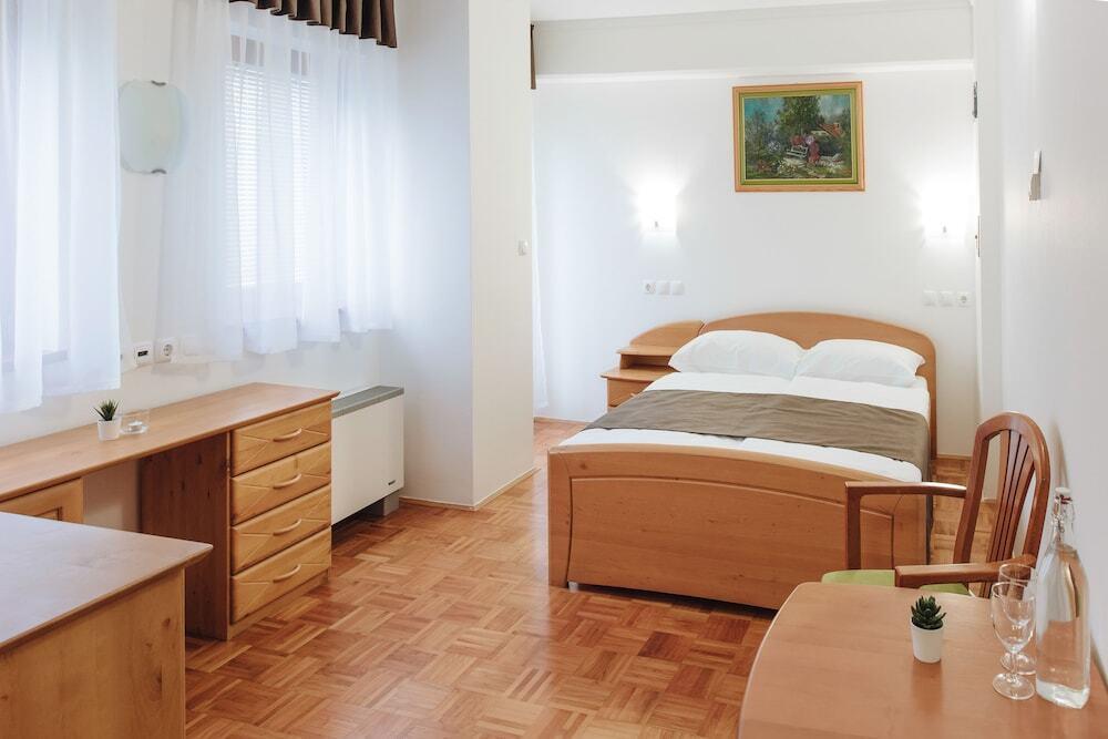 hotel image 32