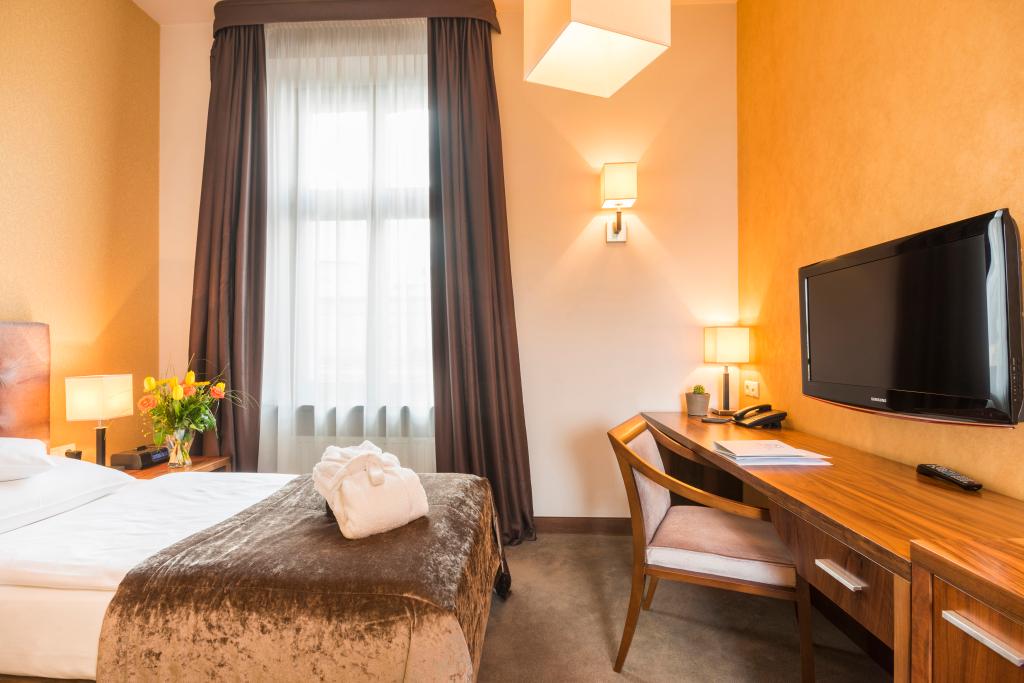hotel image 16