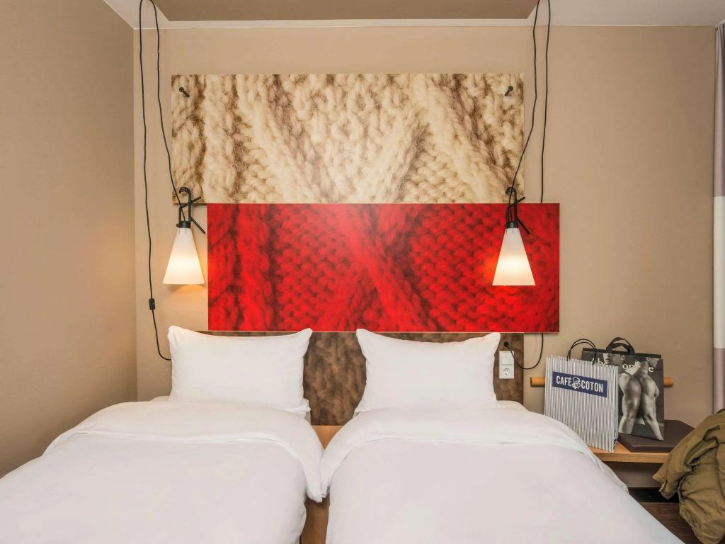 hotel image 12