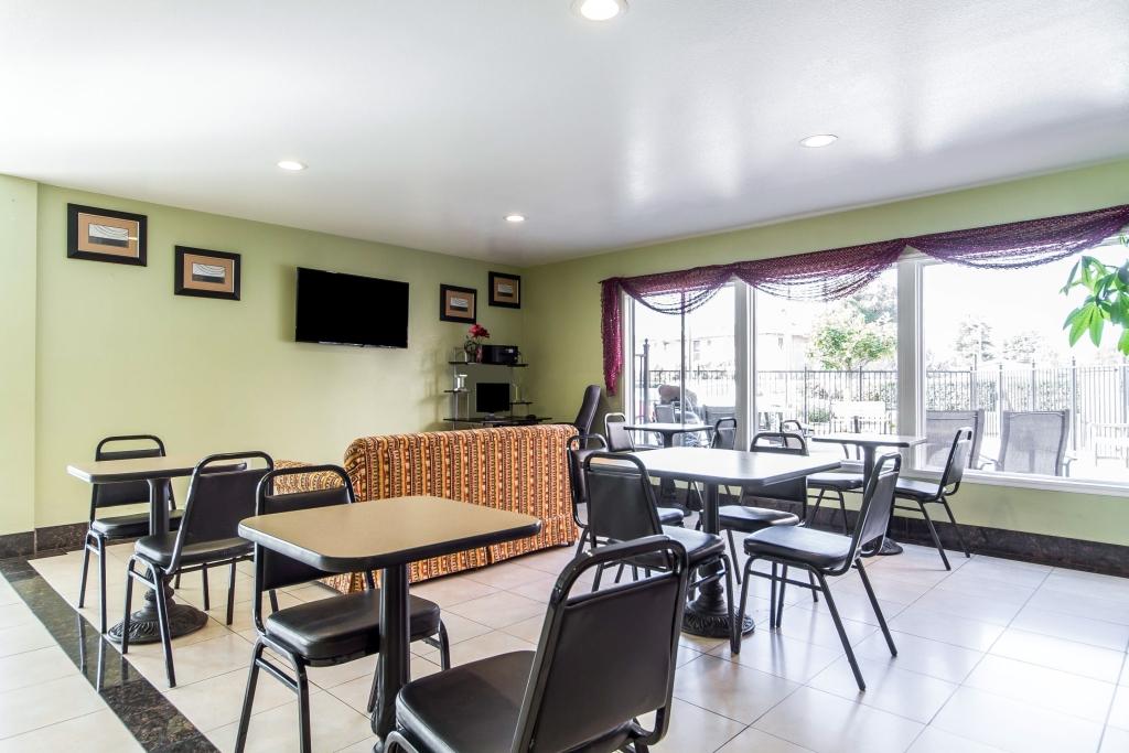 hotel image 10