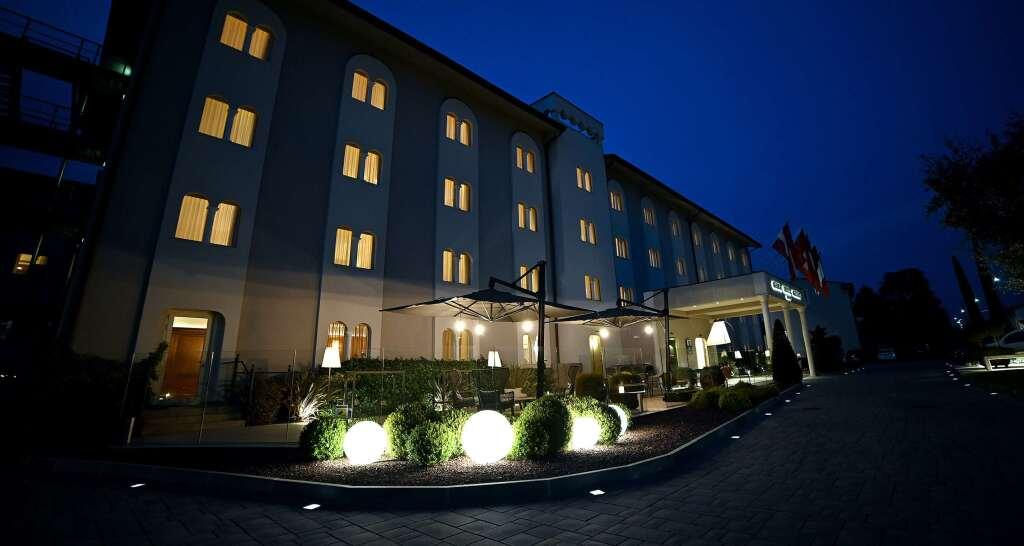 hotel image 16