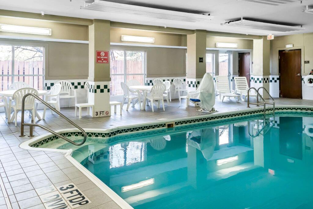 hotel image 10