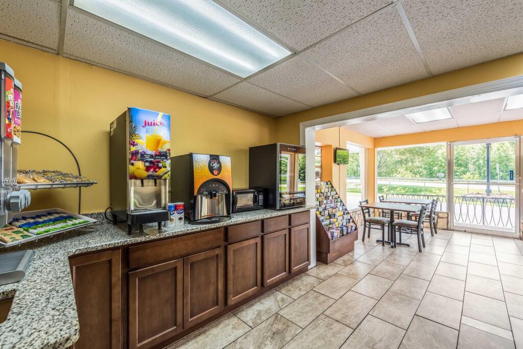 hotel image 10
