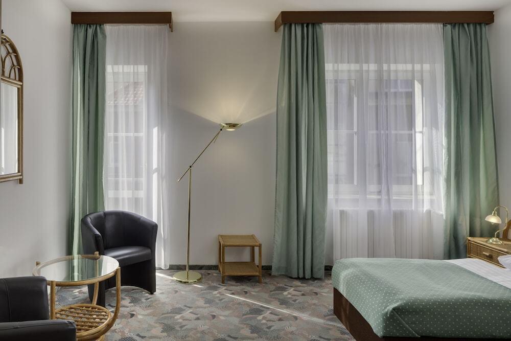 hotel image 10