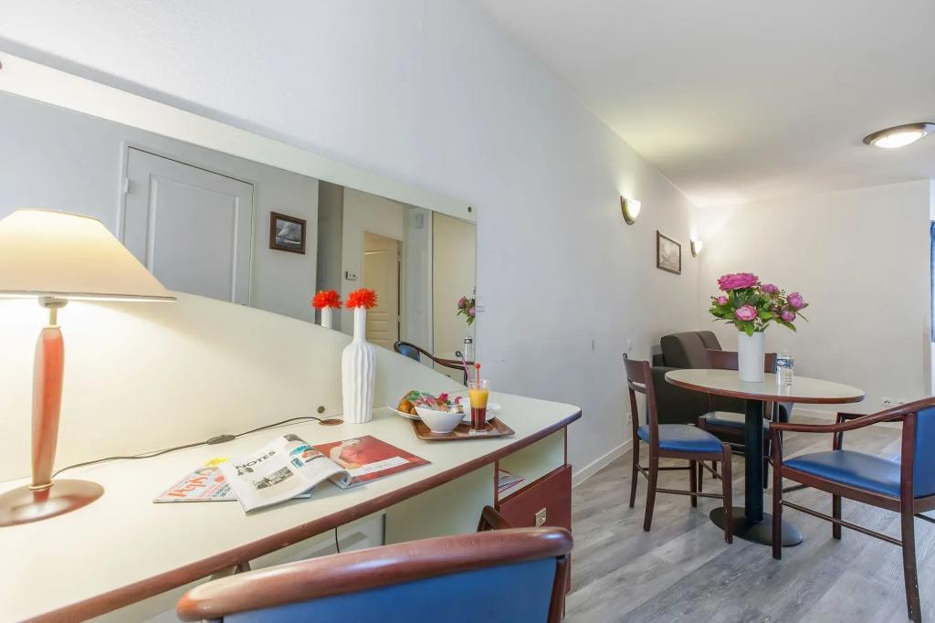 hotel image 52
