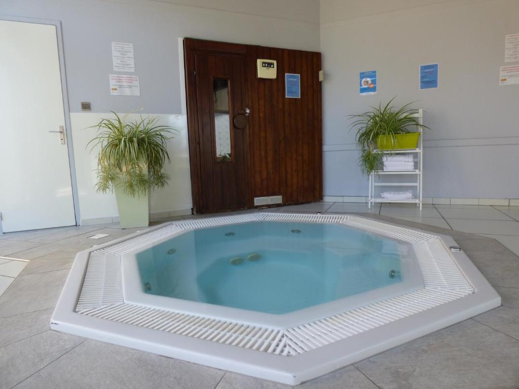 hotel image 8