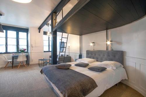 hotel image 16