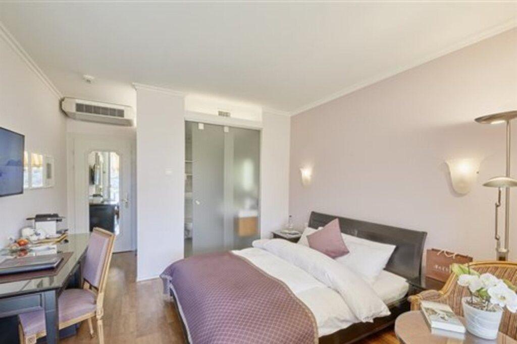 hotel image 39
