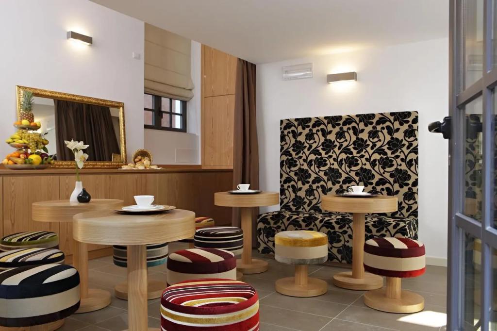 hotel image 10