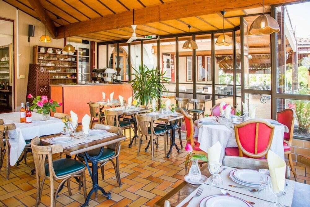 hotel image 13