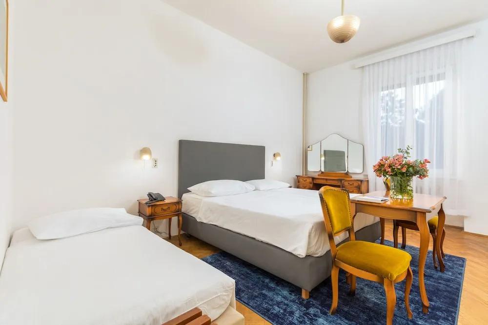 hotel image 18