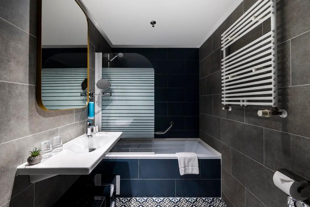 hotel image 9