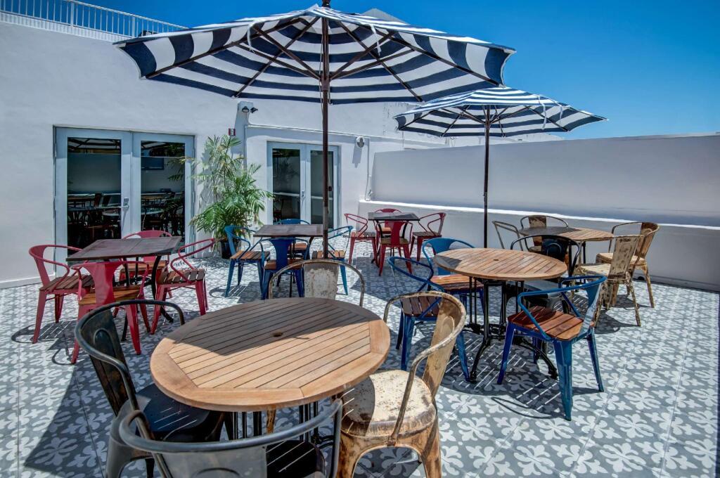 hotel image 13