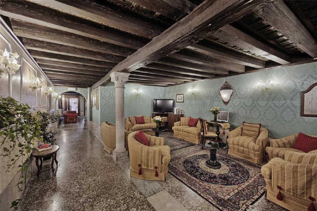 hotel image 28
