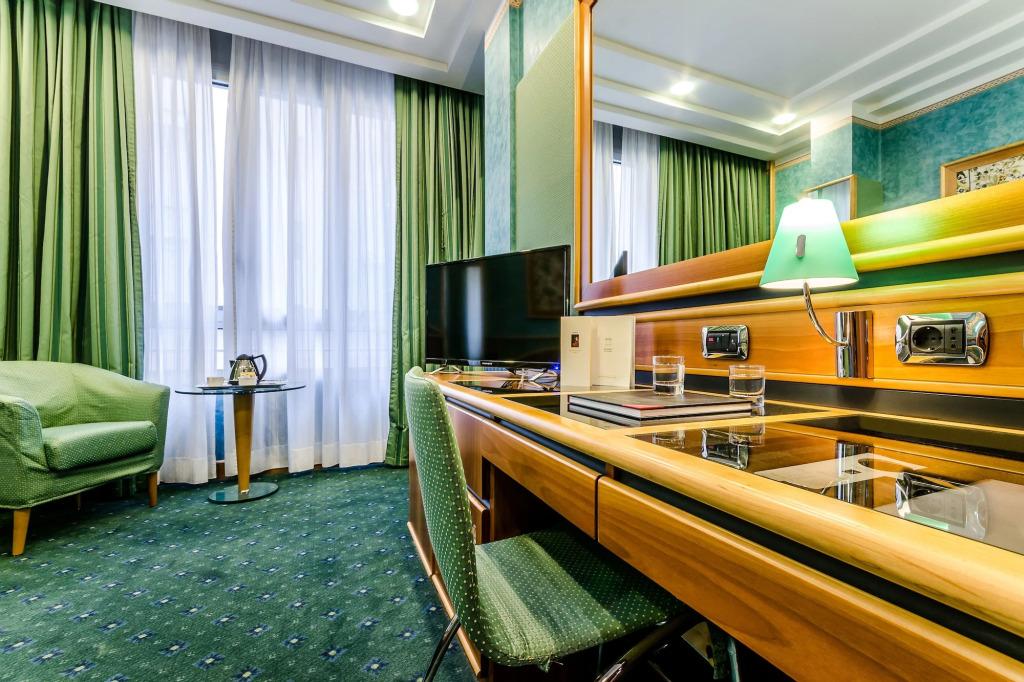 hotel image 12