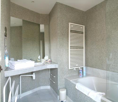 hotel image 9