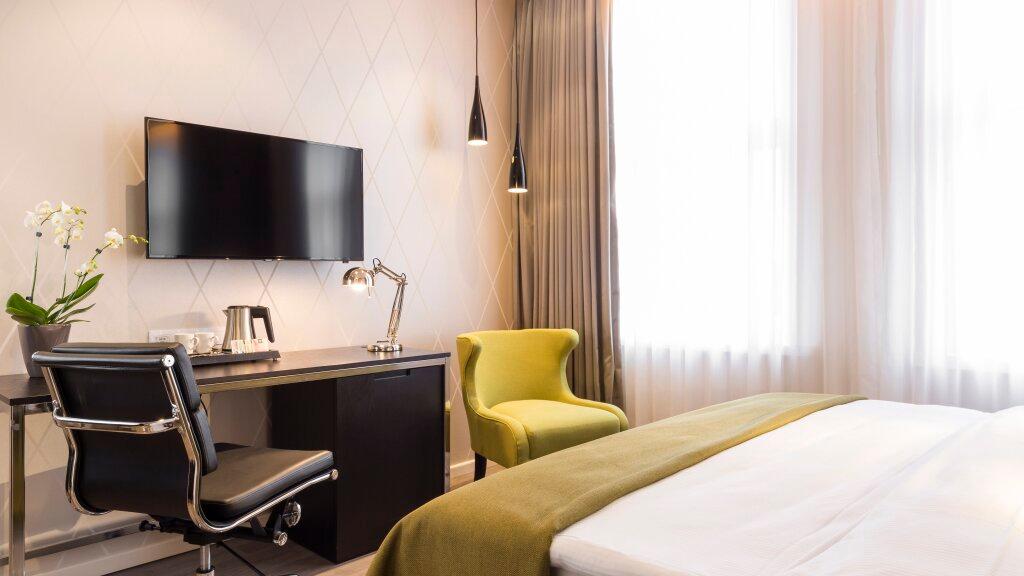 hotel image 12