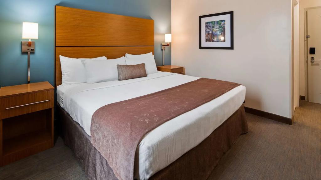 hotel image 13