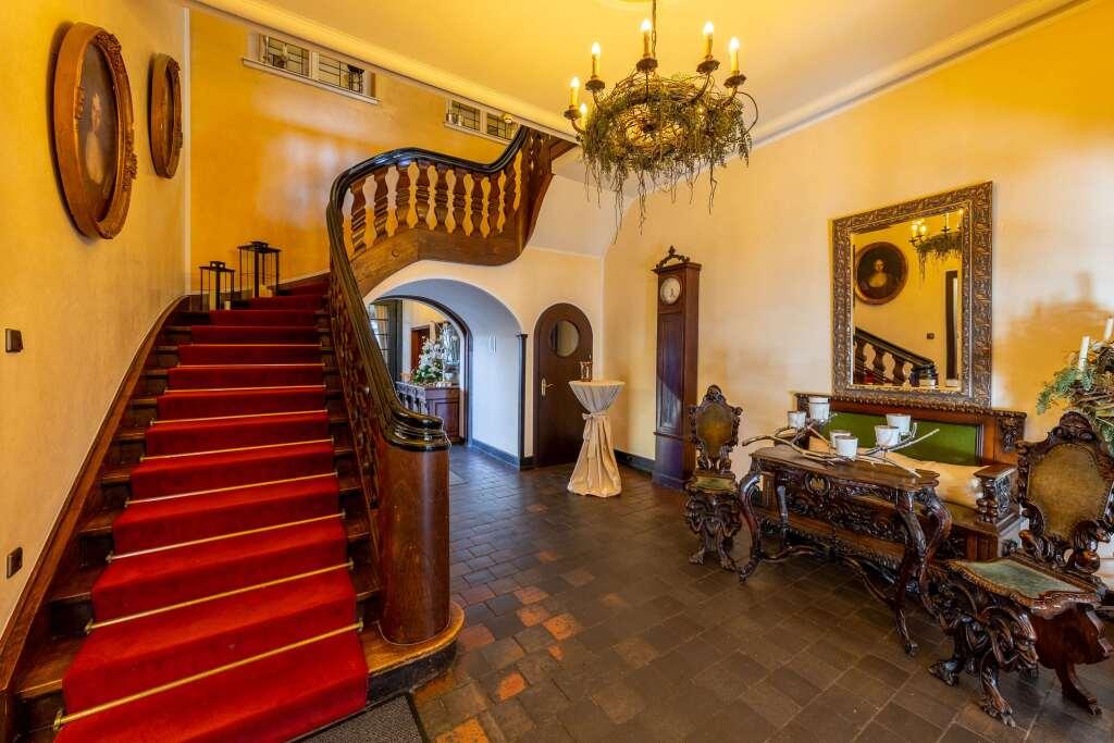 hotel image 16