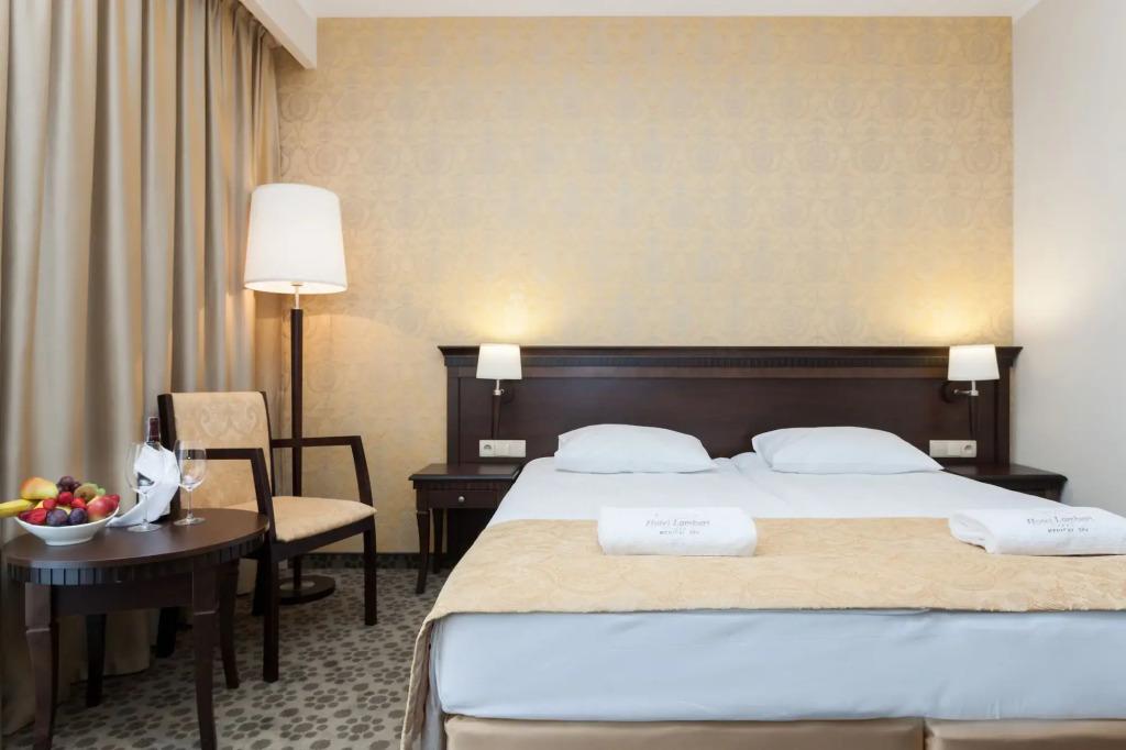 hotel image 42