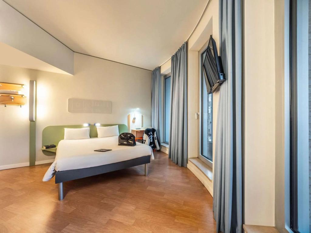 hotel image 12