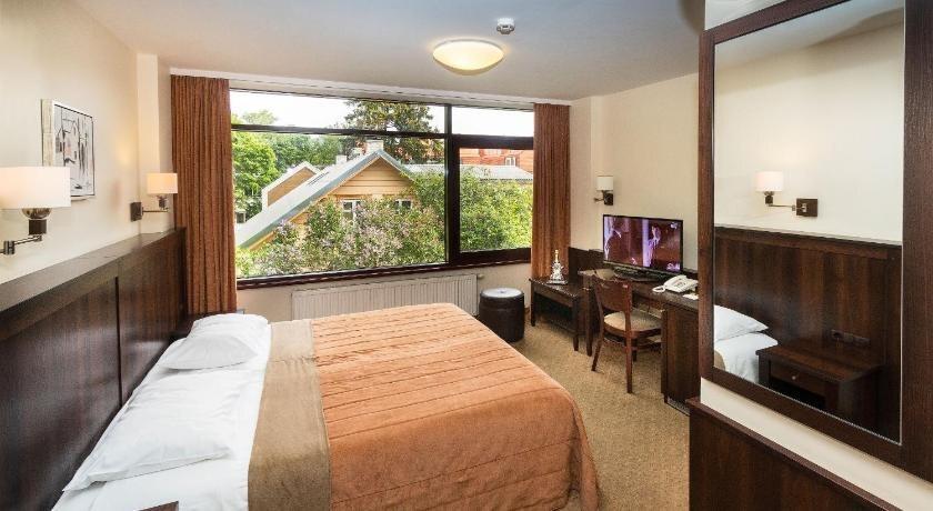 hotel image 13