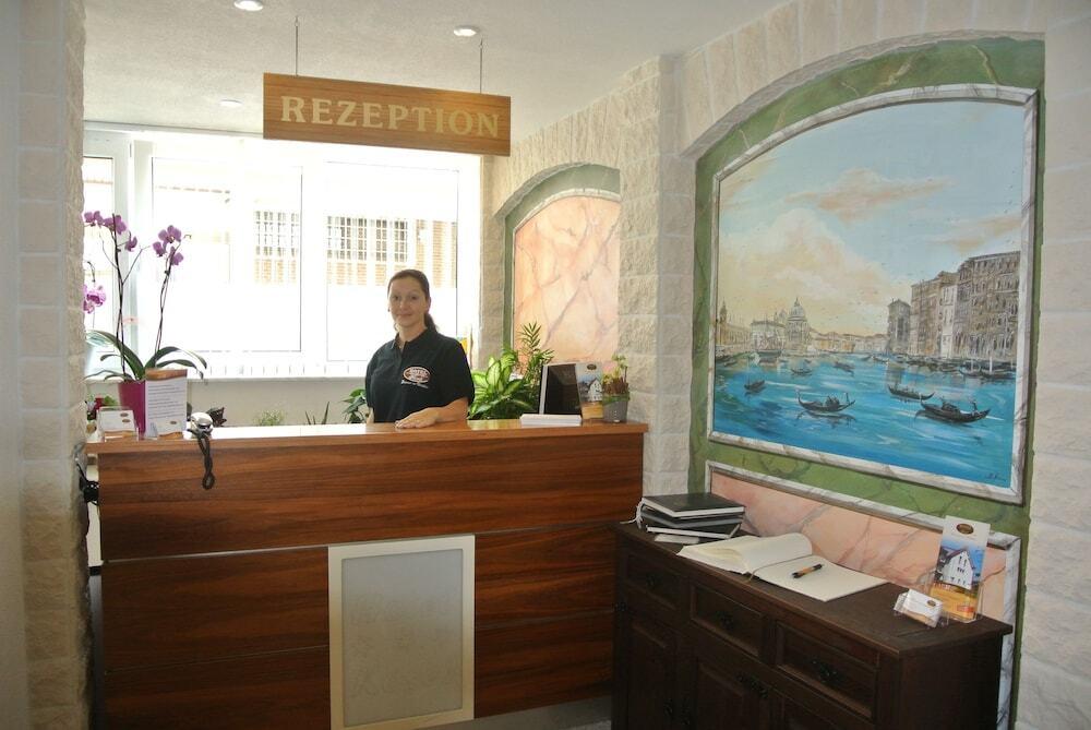 hotel image 9