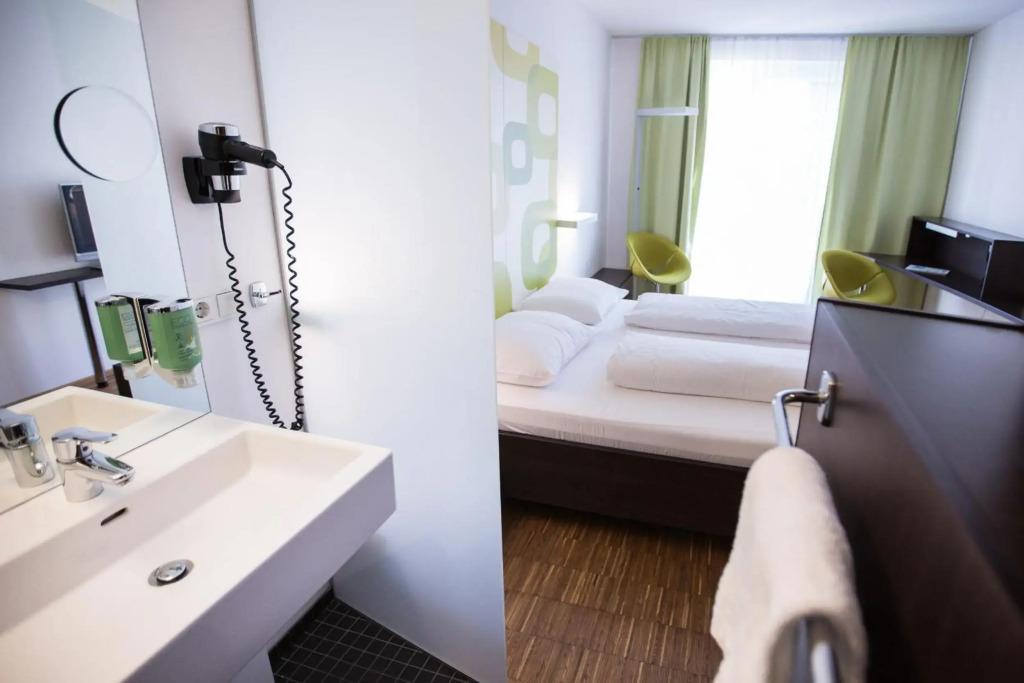 hotel image 8
