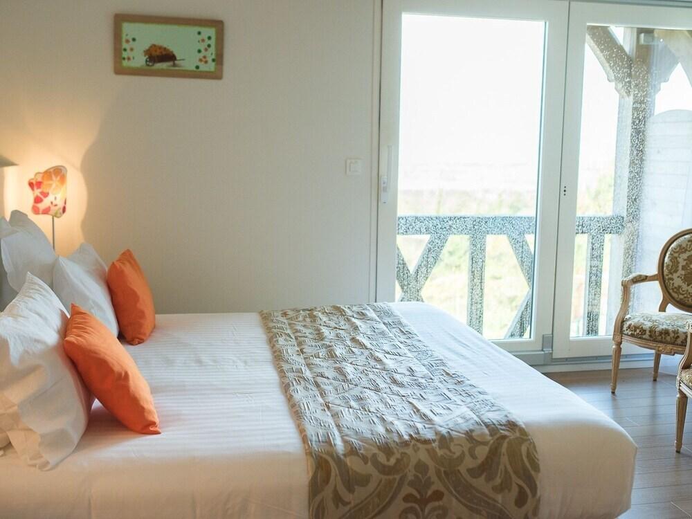 hotel image 12